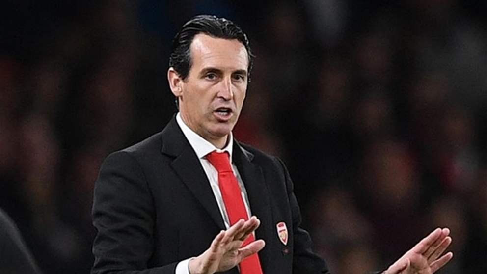 أوناي إيمري يدخل تاريخ أستون فيلا