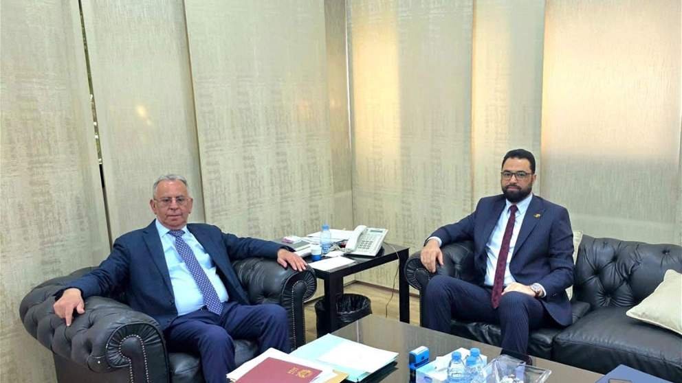 الهزاع والحجار يضعان اللمسات الأخيرة لاتفاقية المحكومين