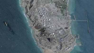 الجيش الإيراني يهدد بتحويل البنى التحتية النفطية المرتبطة بواشنطن "إلى رماد" بعد استهداف خرج