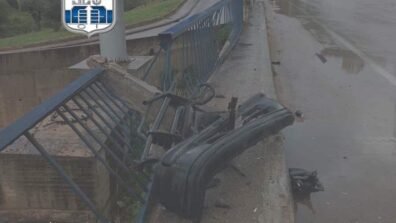 قوى الأمن: توخي الحذر على المسلك الغربي لجسر الكازينو باتّجاه بيروت بسبب تصدّع أعمدة الباطون والواقي الحديدي