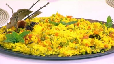 برياني الخضار وحلوى الصفوف بالدبس… طبقان مميزان على طريقة الشيف فادي زغيب (فيديو)