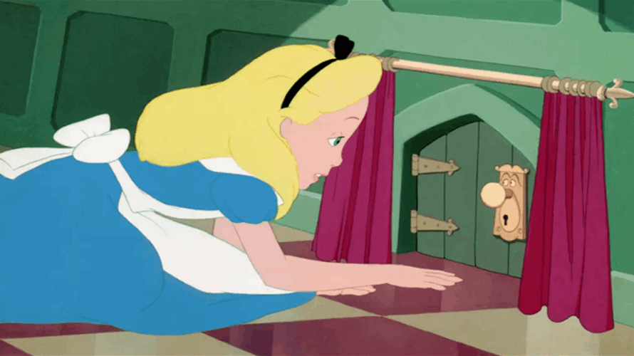 متلازمة "أليس في بلاد العجائب"… اضطراب عصبي نادر يؤثر على الإدراك وهذه التفاصيل