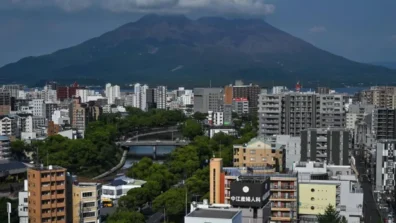 نشاط المصانع اليابانية يعود للنمو بعد انكماش دام 11 شهراً