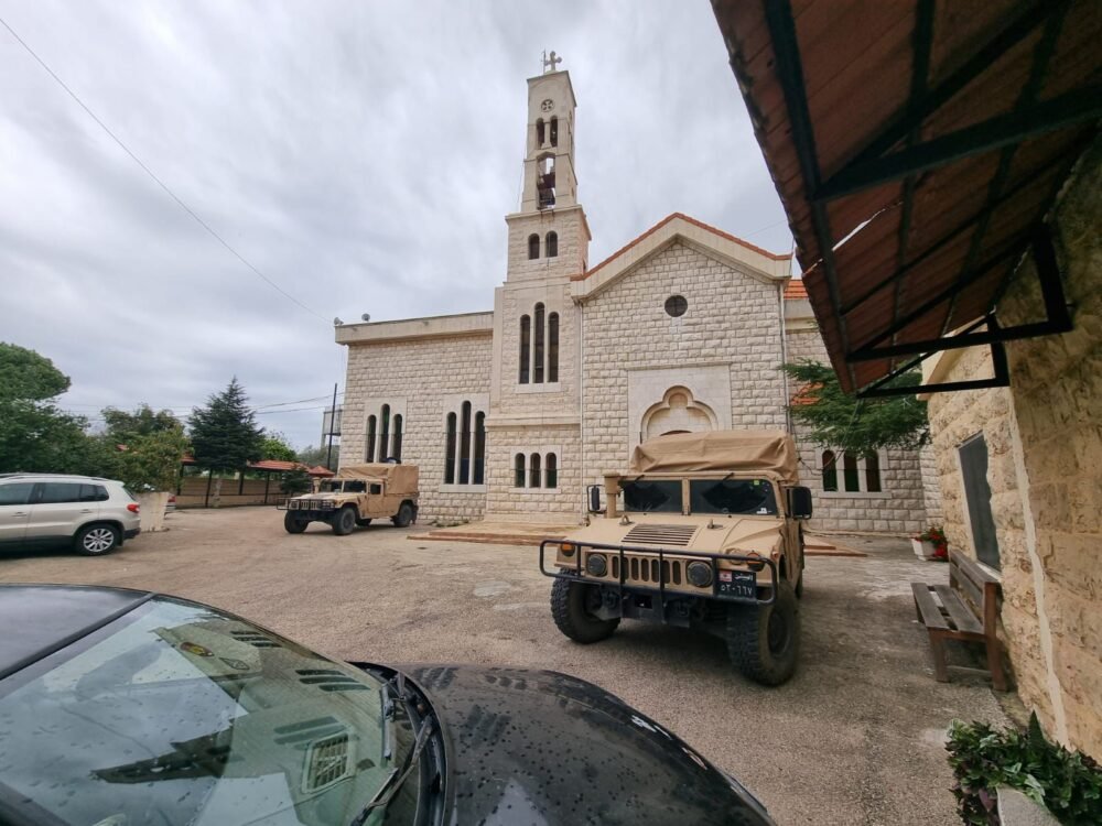 قافلة أمل جديدة نحو الجنوب: تضامن لبناني دولي بقيادة "سطوح بيروت"