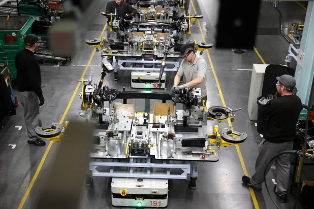 اضطرابات مضيق هرمز ترفع تكاليف المصانع البريطانية لأعلى مستوى منذ 2022