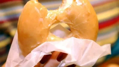 أفضل وقت لتناول الحلويات لتجنب ارتفاعات سكر الدم