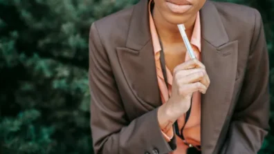 كيف تحافظ على قوة دماغك وصحته؟ 6 أمور تجنّبها فوراً