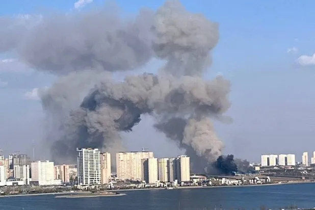 ترمب يربط وقف الحرب بمصير هرمز… و«الحرس الثوري» يتمسك بإغلاقه