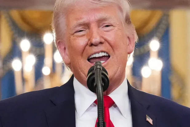 ترمب: سنعيد إيران إلى العصر الحجري