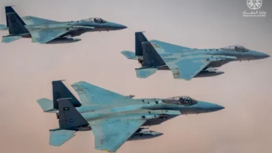 «الدفاعات» السعودية تعترض وتدمر 5 مسيّرات وصاروخاً باليستياً