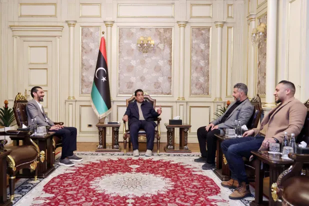 المنفي يوسّع لقاءاته بقيادات أمنية لاحتواء توترات العاصمة الليبية