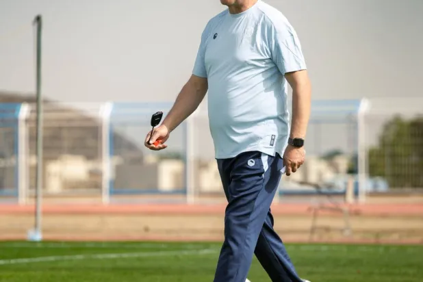 «السير فتحي» في مغامرة تحبس الأنفاس مع الأخدود