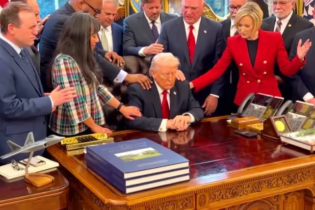 في زمن ترمب… الحرب الأميركية على إيران تكتسي لباساً عقائدياً