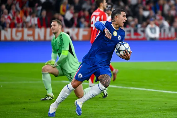 تشيلسي يستبعد إنزو فرنانديز بعد تصريحاته المثيرة للجدل