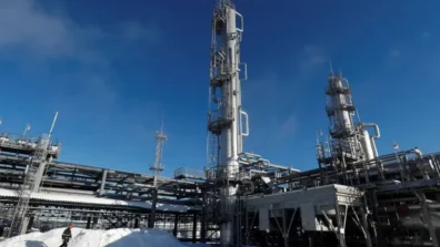 سلوفاكيا تدعو الاتحاد الأوروبي لرفع العقوبات عن النفط والغاز الروسيين