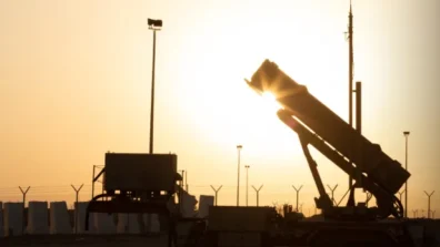 الدفاعات السعودية تعترض وتدمر صاروخ «كروز» خلال الساعات الماضية