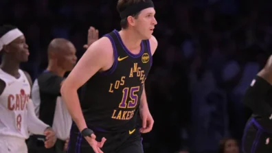 «إن بي إيه»: ضربة قاسية جديدة لليكرز بإصابة ريفز