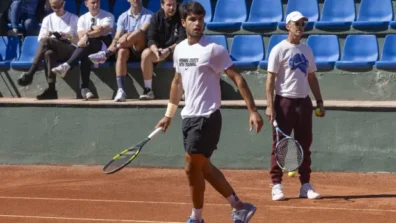 ألكاراس يخطط لخوض موسم الملاعب الترابية كاملاً