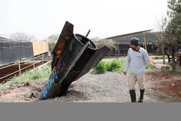 مسؤول إسرائيلي: أكثر من ألف صاروخ إيراني لا تزال تُشكل تهديداً لنا