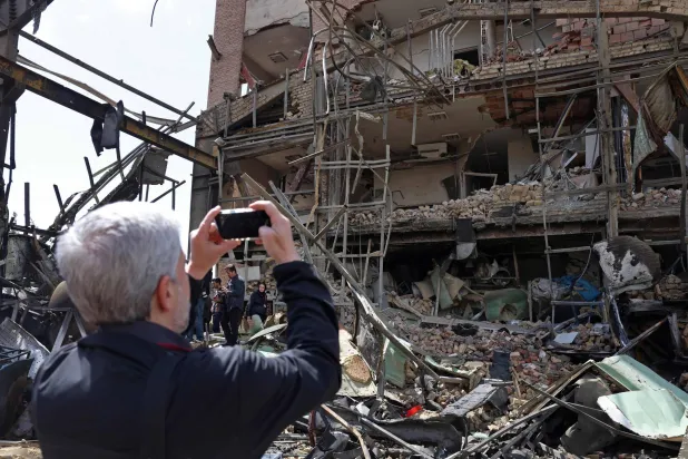 «تقرير»: أميركا وإيران ووسطاء يضغطون من أجل وقف إطلاق نار لـ 45 يوماً