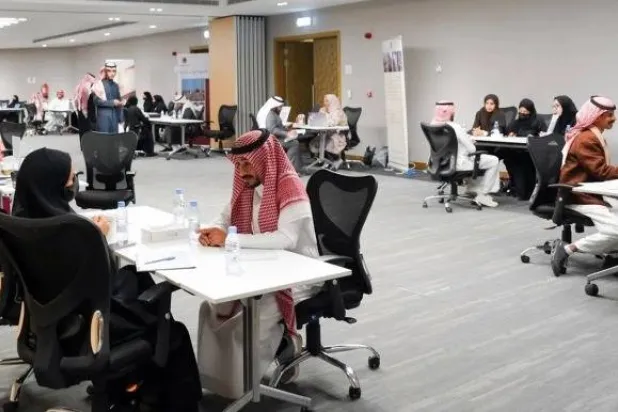 السعودية تتوسّع في التوطين بإدراج 69 مهنة إدارية مساندة بنسبة 100 %