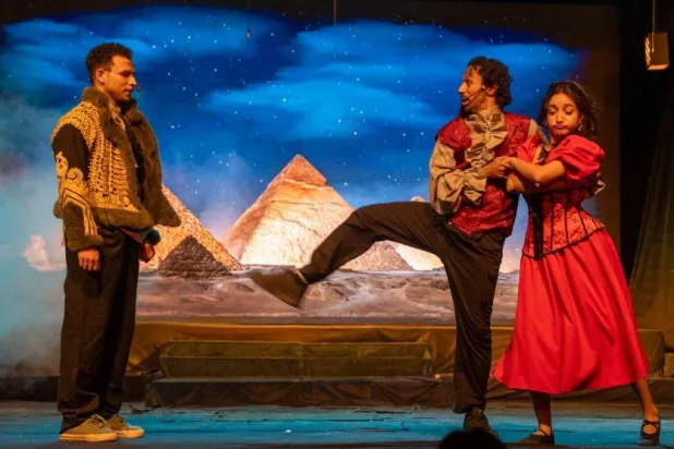 أعمال يونسكو ولورنس وداريو فو تجدد دماء المسرح المصري