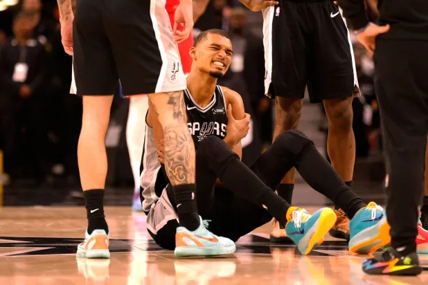 «إن بي إيه»: إصابة العملاق ويمبانياما تُقلق سبيرز