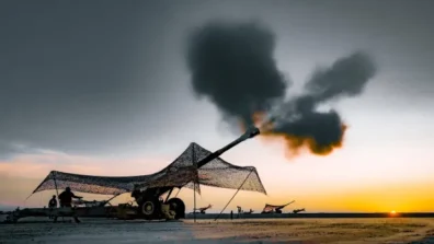 السعودية تتصدى لـ5 صواريخ باليستية باتجاه الشرقية