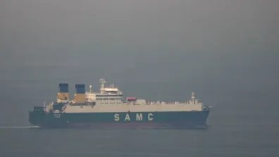 إيران تعلن مسارَين بديلين لتفادي «ألغام» محتملة في مضيق هرمز