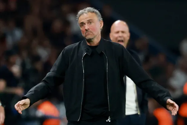 إنريكي يشيد بتحلّي فريقه بـ«الصبر والهدوء»