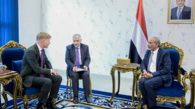 غروندبرغ يشدد على تجنيب اليمن الانجرار نحو التصعيد الإقليمي