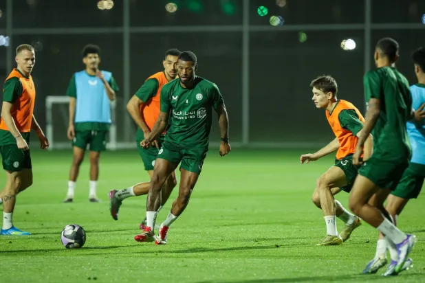 الاتفاق يواجه أزمة مالية بسبب عقدي فينالدوم وهيندري