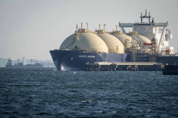 اليابان تدرس إطلاق مخزون نفطي جديد يكفي 20 يوماً