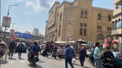 التضخم يتسارع في مصر ويدفع أسراً لمزيد من التقشف