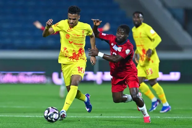 رودجرز «غاضب»… ومدرب ضمك «سعيد»