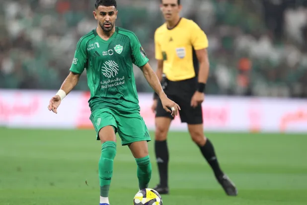 فرنبخشة يفاوض رياض محرز لإعادته إلى أوروبا