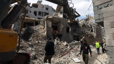 مضيق هرمز مغلق وقتال في لبنان قبل يوم من محادثات أميركا وإيران