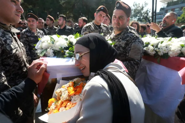 فجوة بين مطالب لبنان وإسرائيل التفاوضية ورهان على واشنطن لوقف النار