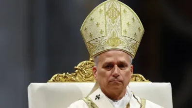 بابا الفاتيكان: «كفى عرضاً للقوة… كفى حرباً»