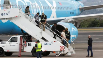 كوستاريكا تبدأ استقبال مهاجرين مرحَّلين بموجب اتفاقية مع أميركا