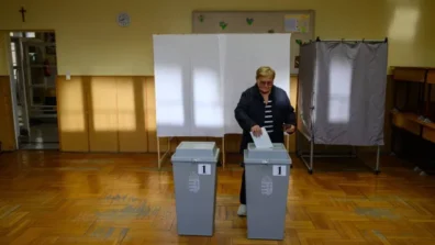 انتخابات في المجر قد تطيح بأوربان أو تمنحه ولاية خامسة