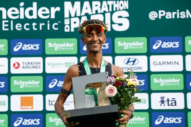 ماراثون باريس: لقب الرجال للإيطالي كريبا والسيدات للإثيوبية ديميز