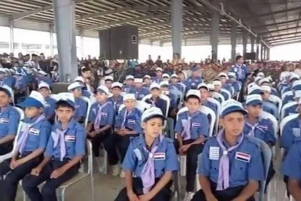 ضغوط حوثية تربط التعليم بالمخيمات الصيفية القسرية
