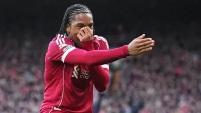 ليفربول يعبر مرحلة انتقالية دقيقة… ونغوموها عنوان الأمل