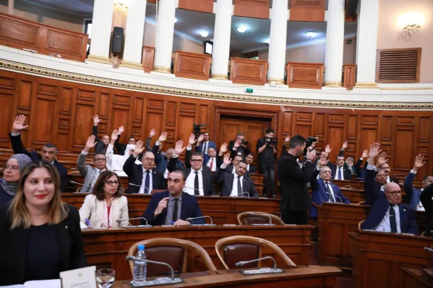 البرلمان الجزائري يقر قانون «تجريم الاستعمار الفرنسي» المعدَّل