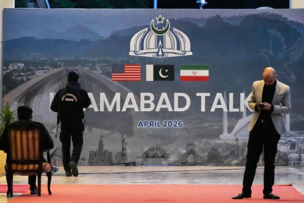 مراقبون يستعرضون رؤيتهم حول المفاوضات الأميركية – الإيرانية وهدنة الـ14 يوماً