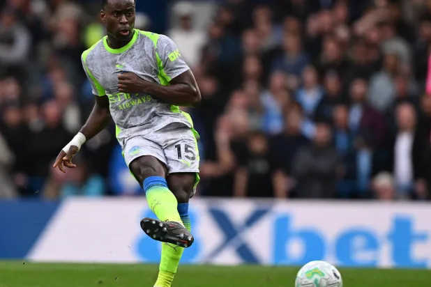 جيهي لاعب السيتي: من الرائع امتلاكنا لاعب مثل شرقي