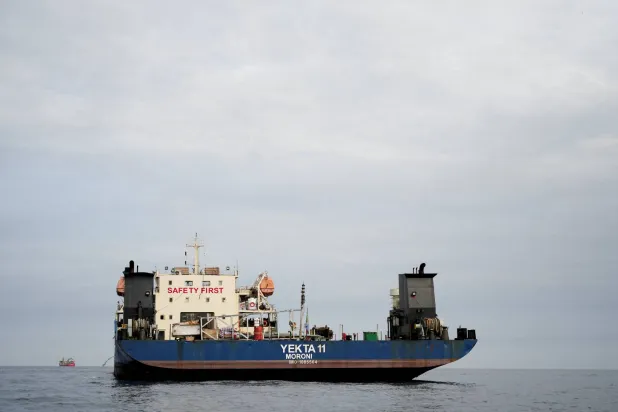 دول «آسيان» تطالب بعودة المرور الآمن للسفن في مضيق هرمز