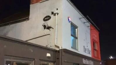 هل عاد بانكسي؟ غرافيتي «كابيبارا هاربة» يثير الغموض