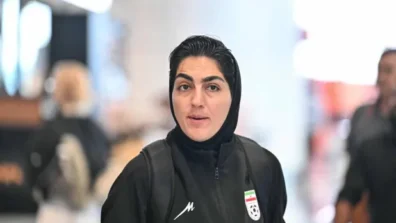 إيران تُعيد أصول قائدة منتخب كرة القدم بعد أزمة طلب اللجوء في أستراليا